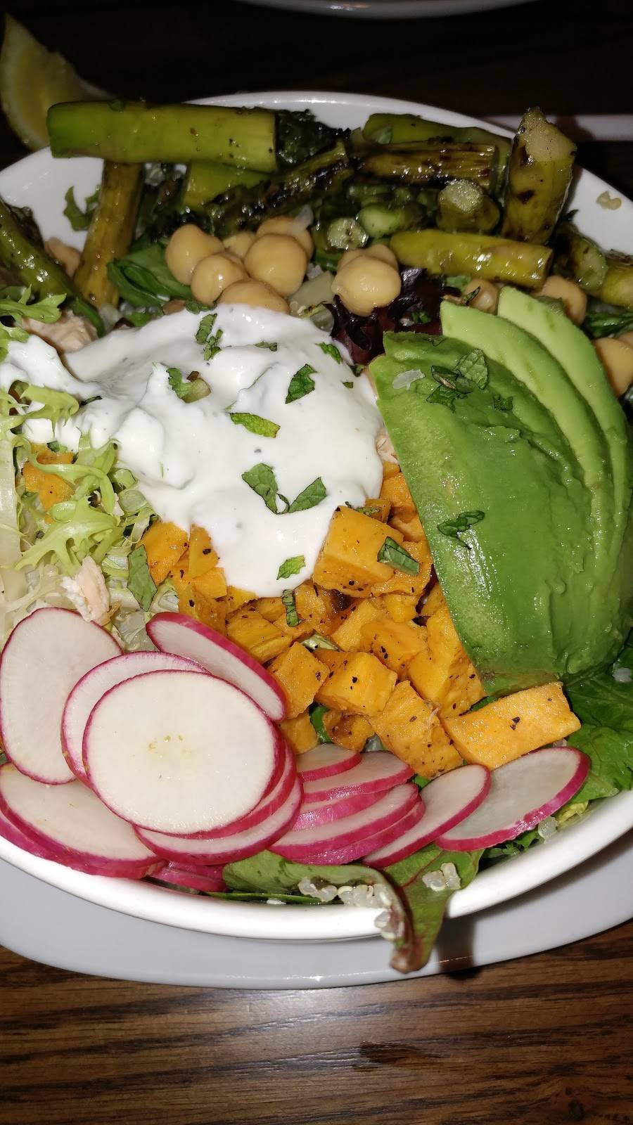 State & Main Kitchen & Bar | restaurant | 1591 Upper James St Unit 103, Hamilton, ON L9B 0H7, Canada | 9053875454 OR +1 905-387-5454