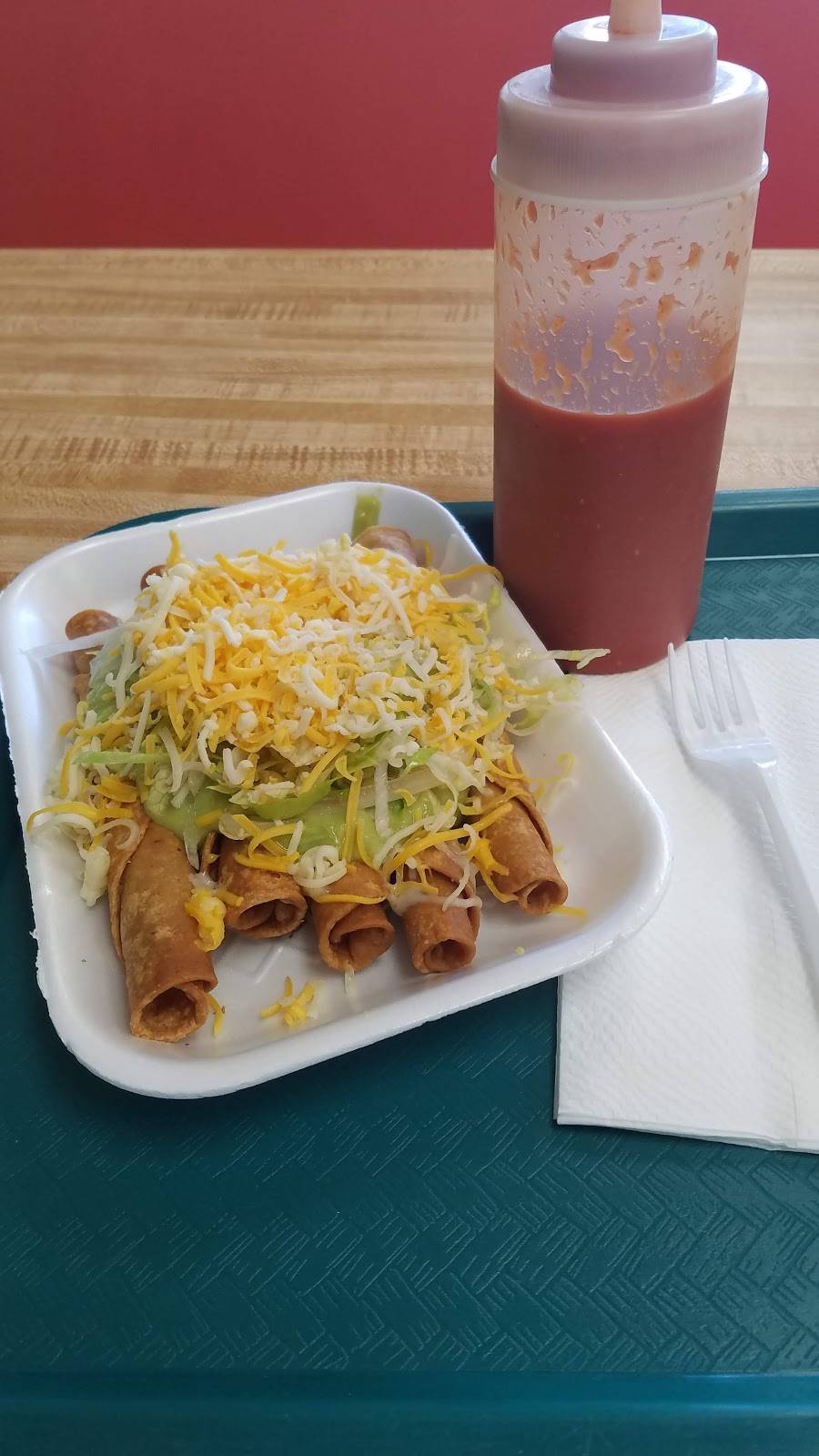 Rolпandos Taco Shop | restaurant | 6915 Paradise Valley Rd, San Diego, CA 92139, USA | 6194793624 OR +1 619-479-3624