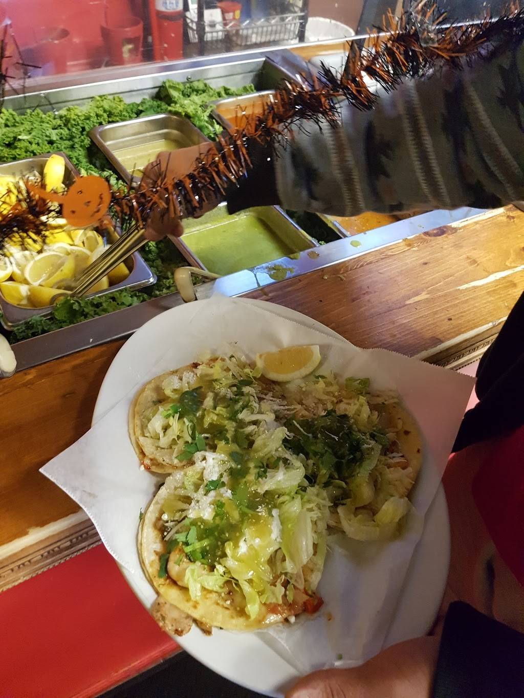 La Fonda Taqueria Y Mariscos | restaurant | 3216 Niles St, Bakersfield, CA 93306, USA | 6618739137 OR +1 661-873-9137