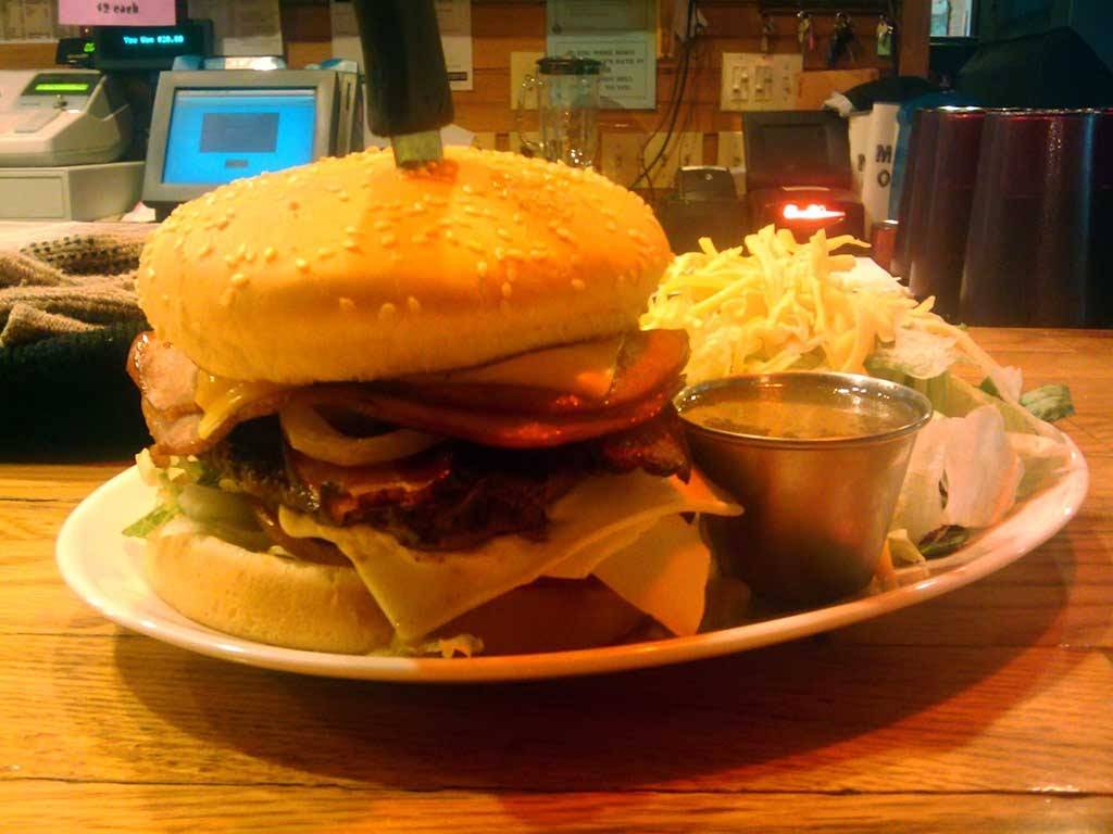 Trask Mountain Outpost | restaurant | 195 W Main St, Yamhill, OR 97148, USA | 5036624025 OR +1 503-662-4025