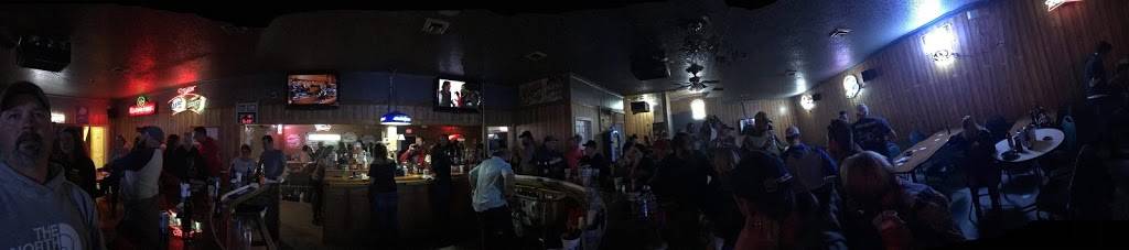 Whoa Nellies Gravel Bar | restaurant | 26650 MO-17, Waynesville, MO 65583, USA | 5737744010 OR +1 573-774-4010