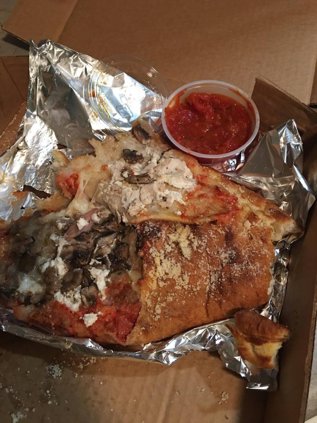 Oscars Restaurant | meal delivery | 1840 Cumberland Ave, Knoxville, TN 37916, USA | 8655243663 OR +1 865-524-3663