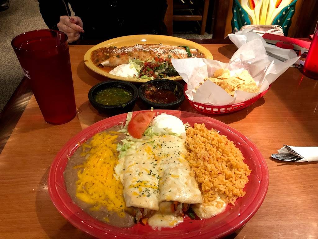 Carlitos Mexican Restaurant | restaurant | 885 Richland Rd, Yuba City, CA 95991, USA | 5307773342 OR +1 530-777-3342
