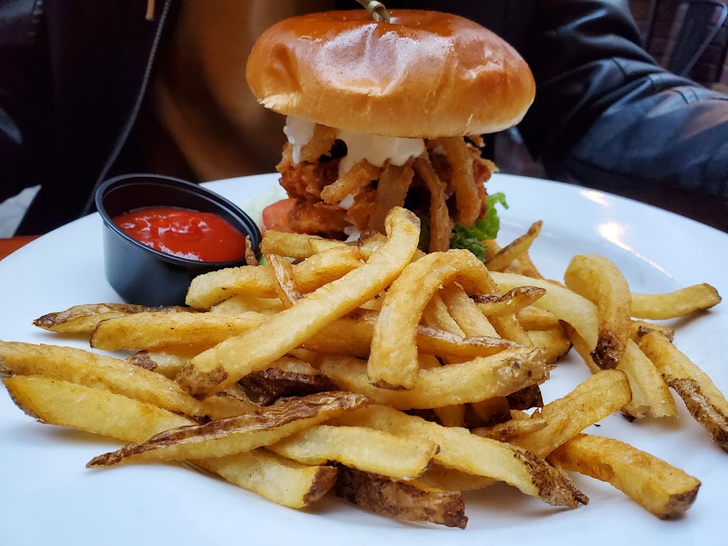 The Alvin Public House | restaurant | 406 E 64th St, New York, NY 10065, USA | 6464765075 OR +1 646-476-5075