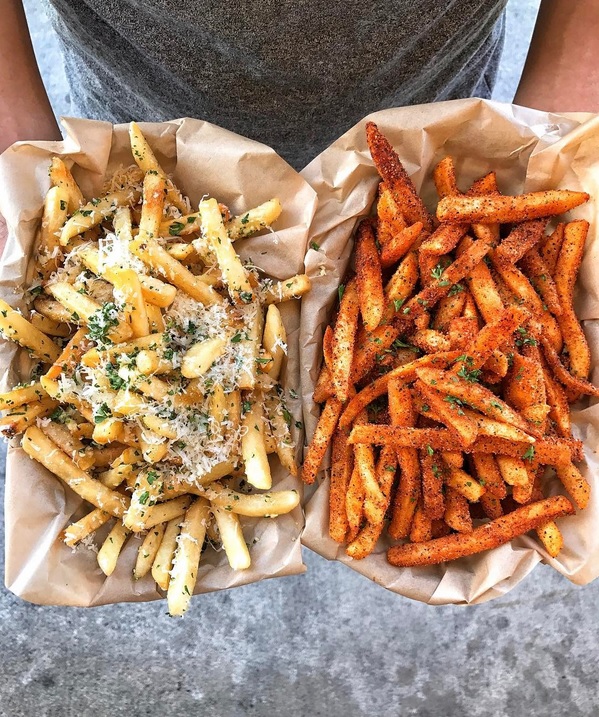 Belly Bombz Wings & Burgers | restaurant | 905 E Arrow Hwy, Glendora, CA 91740, USA | 6267272176 OR +1 626-727-2176