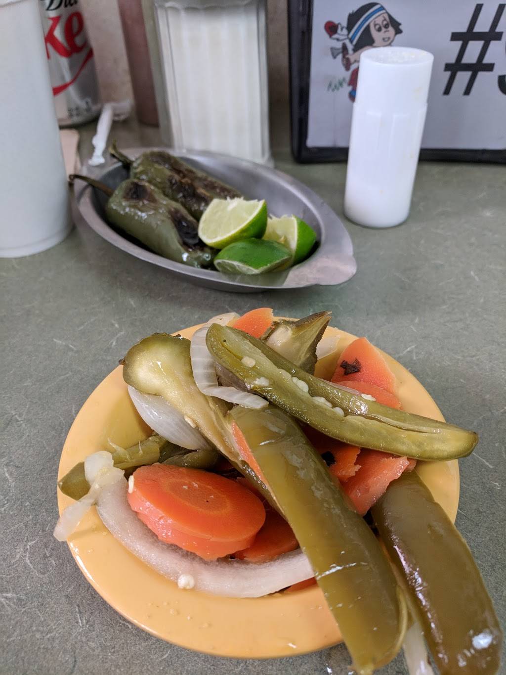 Indio Restaurant | restaurant | 6037 W Cermak Rd, Cicero, IL 60804, USA | 7088635714 OR +1 708-863-5714