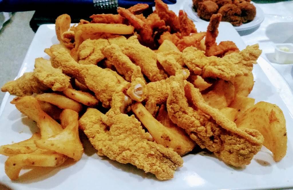 Dukes Seafood & Steakhouse | restaurant | 2591 S Range Ave, Denham Springs, LA 70726, USA | 2252714409 OR +1 225-271-4409