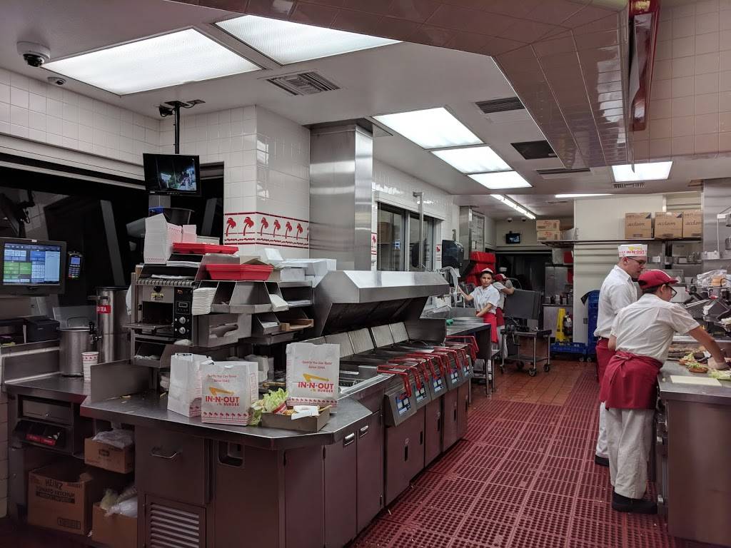 In-N-Out Burger | restaurant | 4865 Calle Real, Goleta, CA 93111, USA | 8007861000 OR +1 800-786-1000