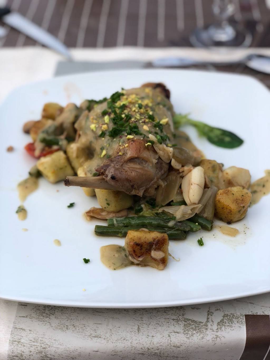 The French Lunchbox @ Chicago French Market | restaurant | 131 N Clinton St, Chicago, IL 60661, USA | 7086288722 OR +1 708-628-8722