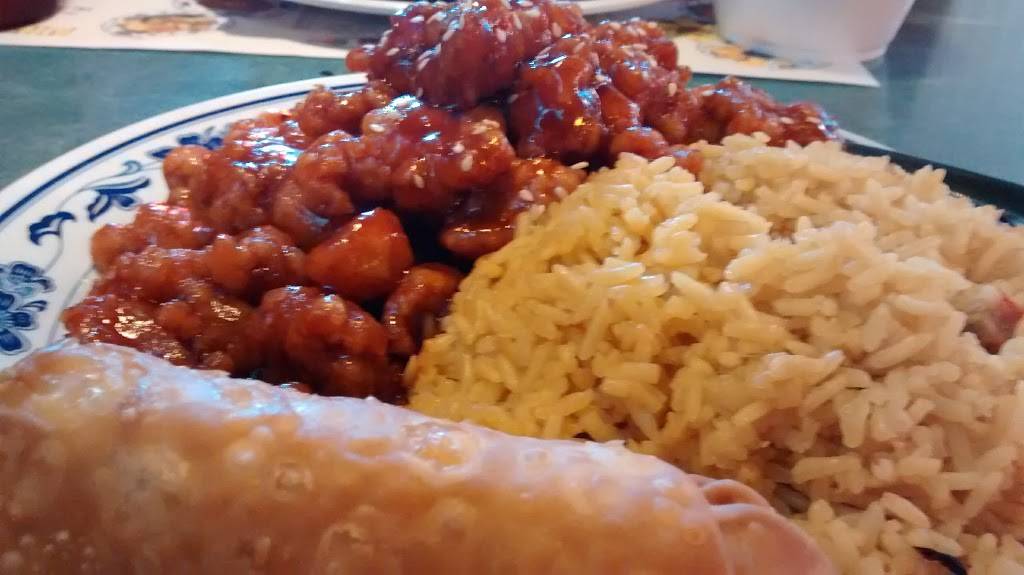 Ming Moon II | restaurant | 6687 NC-41, Lumberton, NC 28358, USA | 9107351200 OR +1 910-735-1200