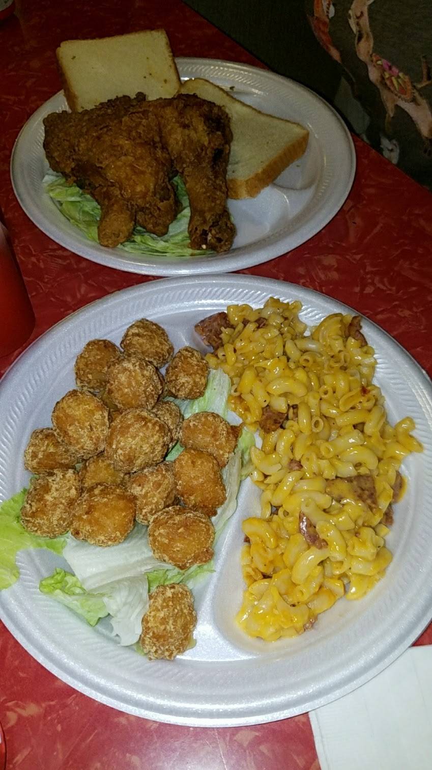 Bootys Soul Food Restaurant | restaurant | 918 Castle St, Wilmington, NC 28401, USA | 9107639373 OR +1 910-763-9373