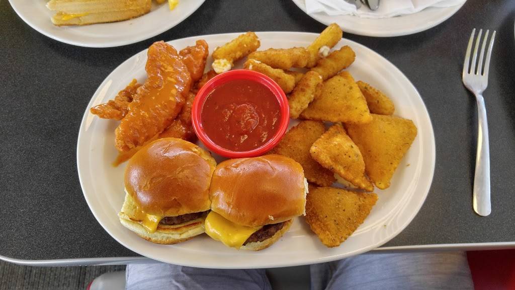 Friendlys | restaurant | 210 Highway 17 North, North Myrtle Beach, SC 29582, USA | 8432496665 OR +1 843-249-6665