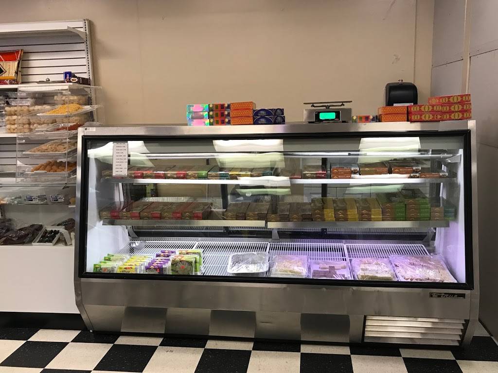 Indian Sweets & Spices | restaurant | 550 S Clovis Ave #101, Fresno, CA 93727, USA | 5593751449 OR +1 559-375-1449