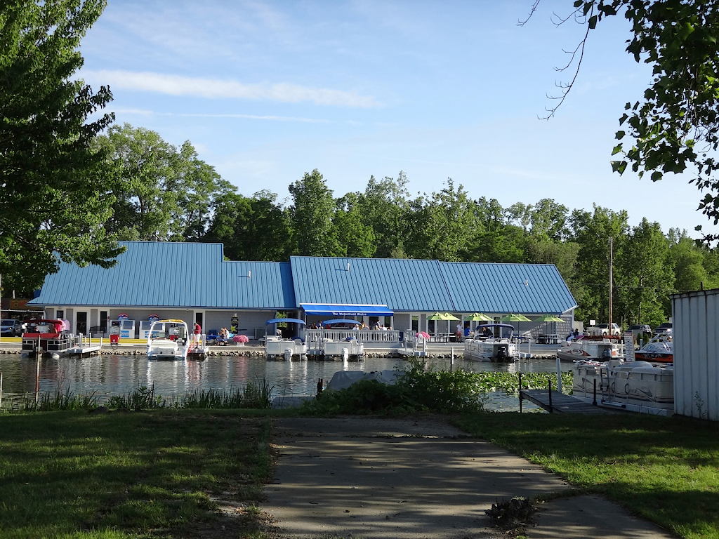 The Waterfront Bistro | restaurant | 3945 N 300 W, Angola, IN 46703, USA | 2605775053 OR +1 260-577-5053