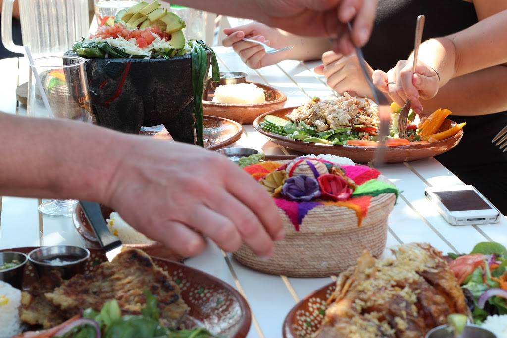 Guacamole y tequila - Restaurant mexicain Sherbrooke | restaurant | 2340 Rue King Ouest, Sherbrooke, QC J1J 2E8, Canada | 8198238181 OR +1 819-823-8181