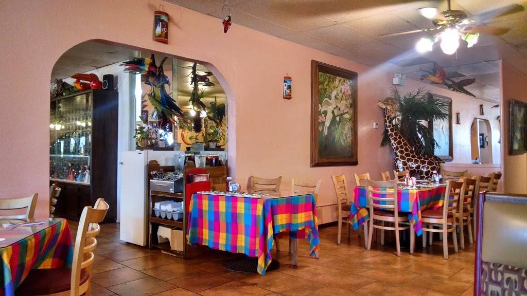 Arturos Grill | restaurant | 253 E Stetson Ave, Hemet, CA 92543, USA | 9517666658 OR +1 951-766-6658