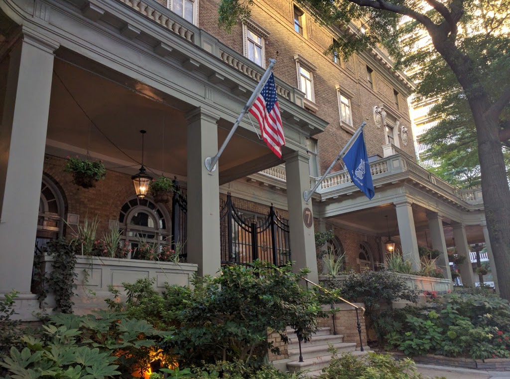 Capital City Club | restaurant | 7 John Portman Blvd NW, Atlanta, GA 30303, USA | 4045238221 OR +1 404-523-8221