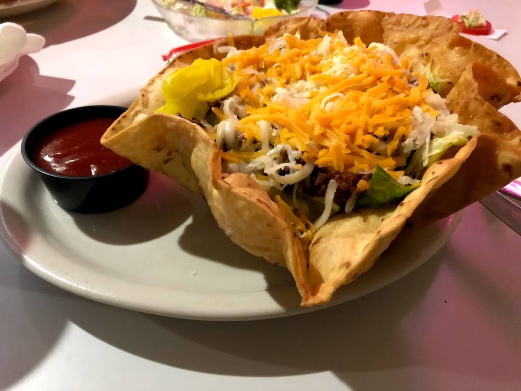 Scornovaccas Ristorante | restaurant | 1930 SE 14th St, Des Moines, IA 50320, USA | 5152445779 OR +1 515-244-5779