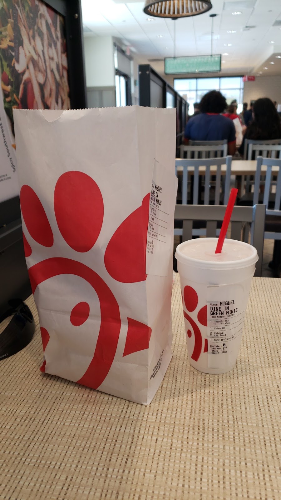 Chick-fil-A | restaurant | 1701 N Tustin Ave, Santa Ana, CA 92705, USA | 7146629599 OR +1 714-662-9599