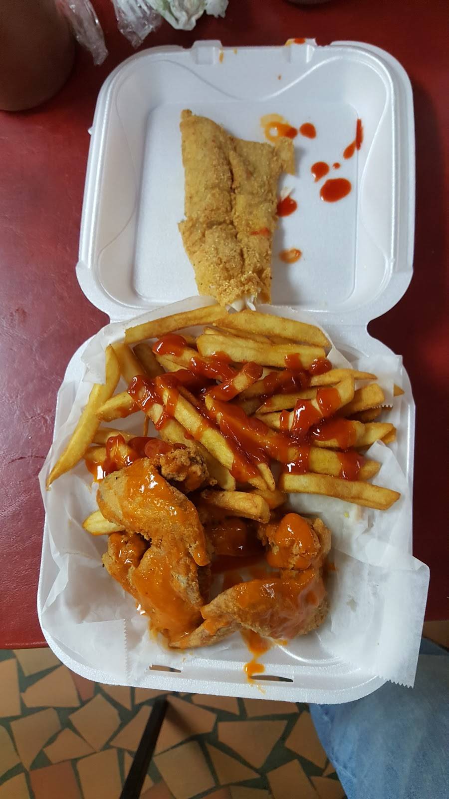 Sharks Fish & Chicken | restaurant | 4100 Norman Bridge Rd #3232, Montgomery, AL 36105, USA | 3346471005 OR +1 334-647-1005