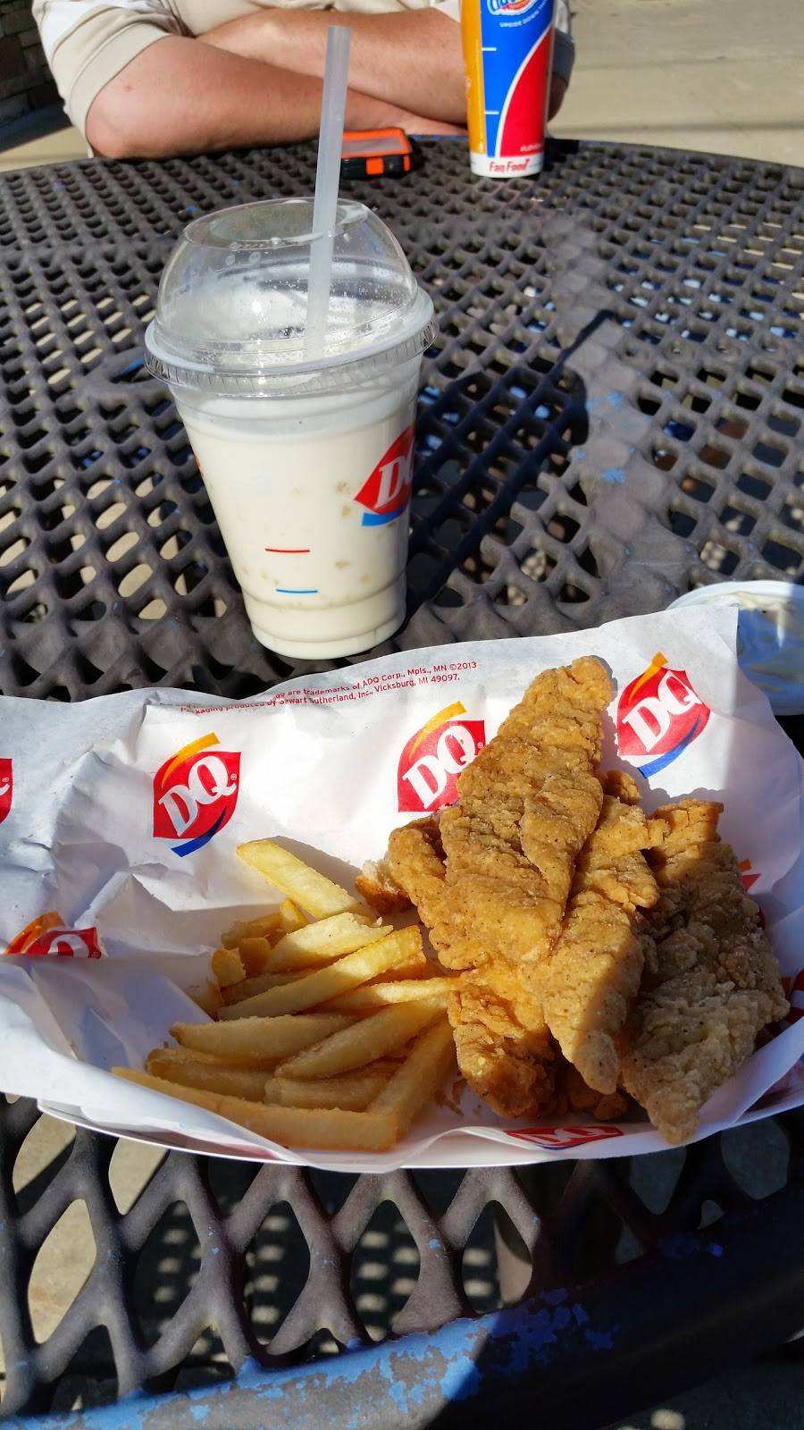 Dairy Queen Grill & Chill | restaurant | 542 Appalachian Hwy, Pineville, WV 24874, USA | 3047327339 OR +1 304-732-7339