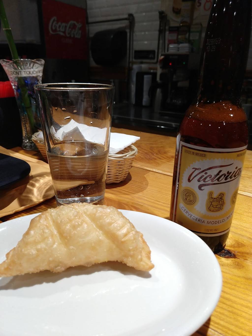 J & J Pizzeria Cafe / Bar | restaurant | 40-13 82nd St, Flushing, NY 11373, USA | 7184339642 OR +1 718-433-9642