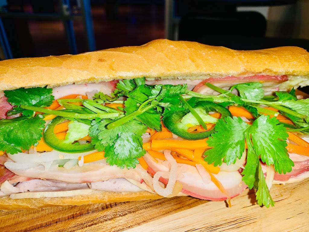 Taste Togo BanhMi | restaurant | 18230 E Valley Hwy #153, Kent, WA 98032, USA | 4252919160 OR +1 425-291-9160