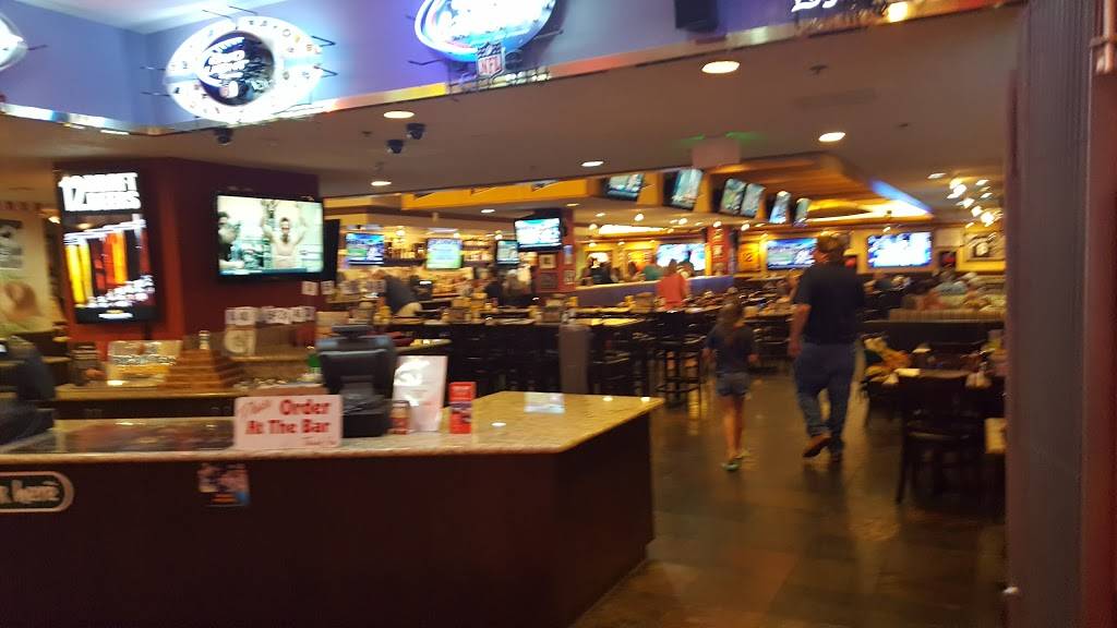 Straw Hat Pizza | restaurant | 18 U.S. 50 Inside Harveys Casino, Stateline, NV 89449, USA | 7755869000 OR +1 775-586-9000