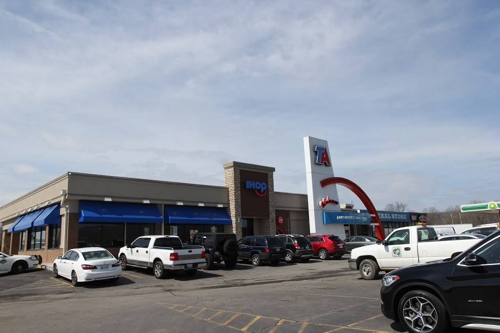 Davy Crockett TA Travel Center | restaurant | 195 Van Hill Rd, Greeneville, TN 37745, USA | 4232344451 OR +1 423-234-4451