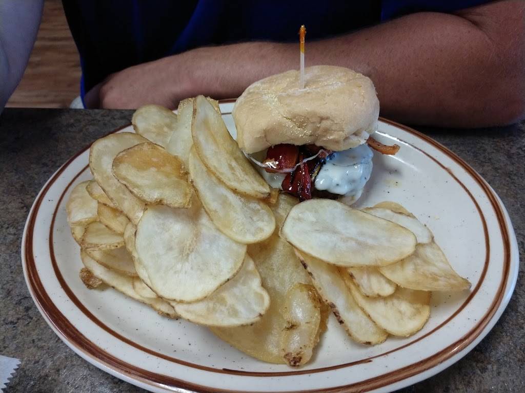 Mermaid Point | restaurant | 100 S Main St, Lillington, NC 27546, USA | 9108934571 OR +1 910-893-4571