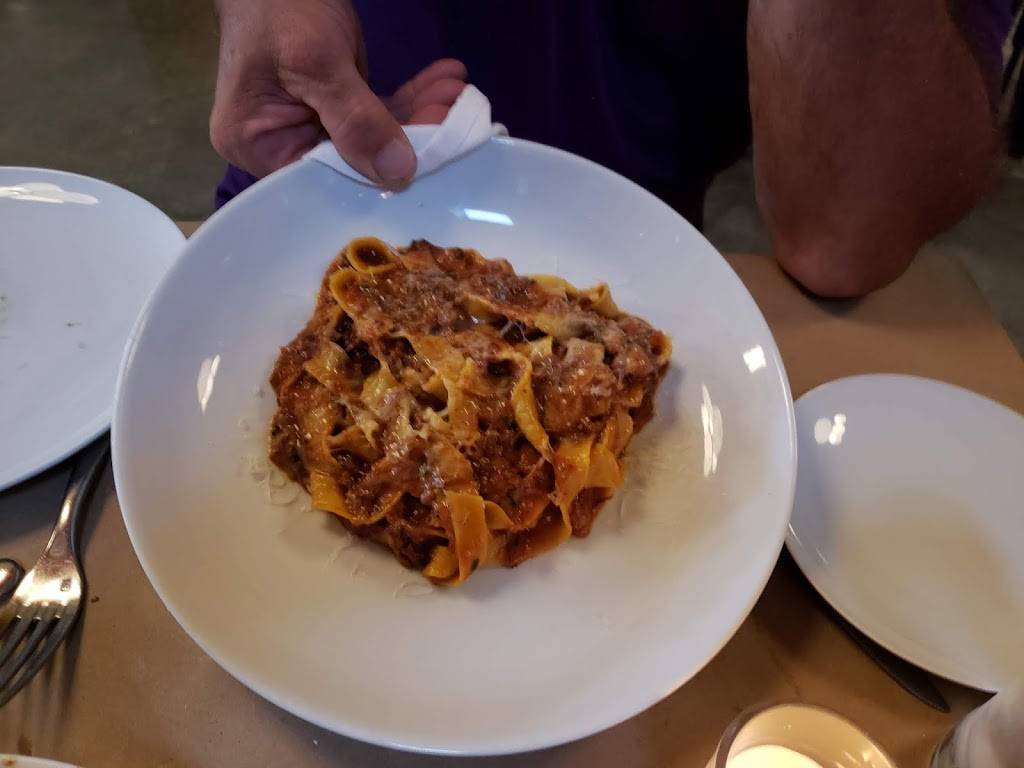 Gusto | restaurant | 8022 W 3rd St, Los Angeles, CA 90048, USA | 3239519800 OR +1 323-951-9800