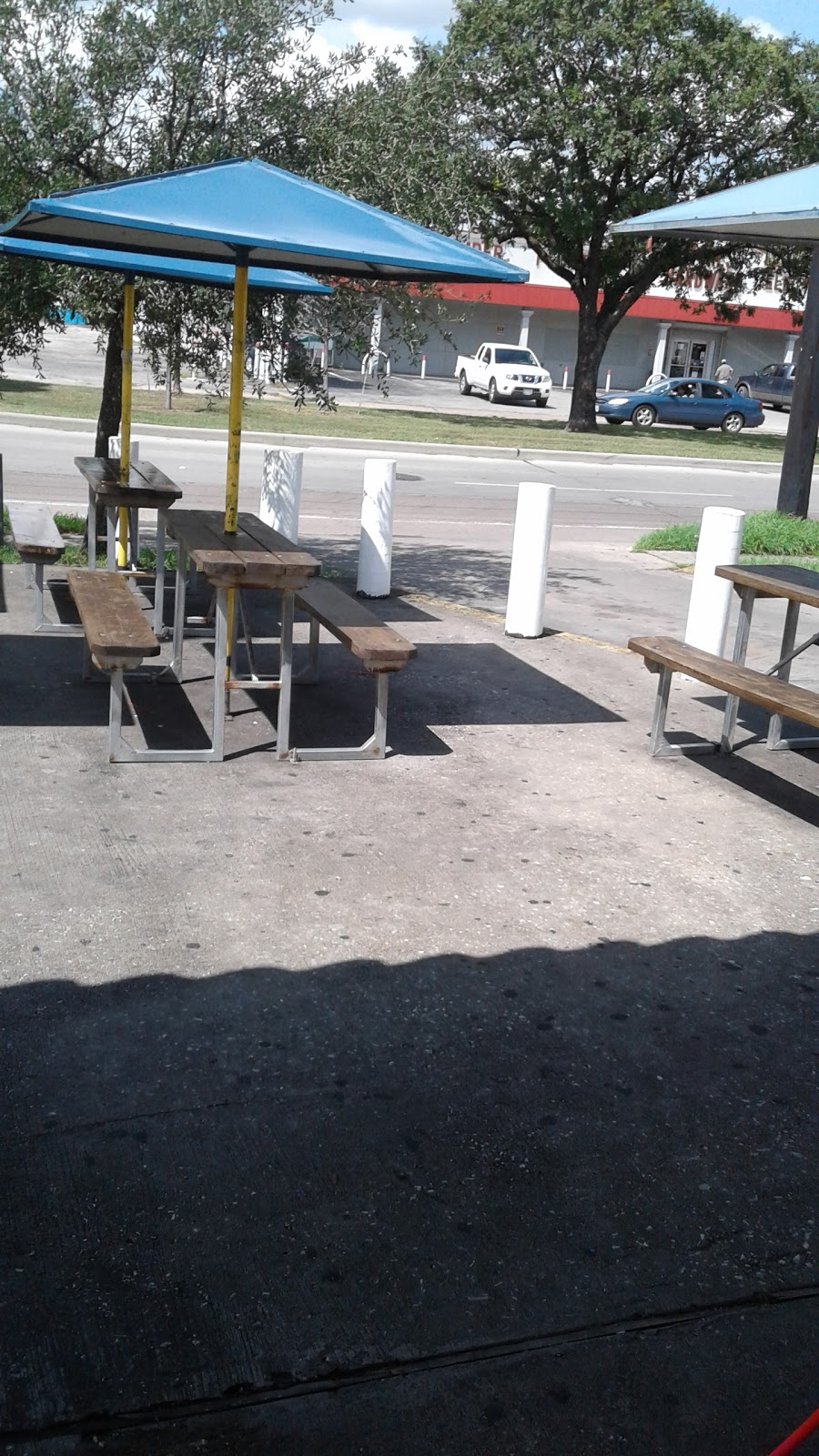 Tampico Refresqueria | restaurant | 3700 Irvington Blvd, Houston, TX 77009, USA | 7132253040 OR +1 713-225-3040