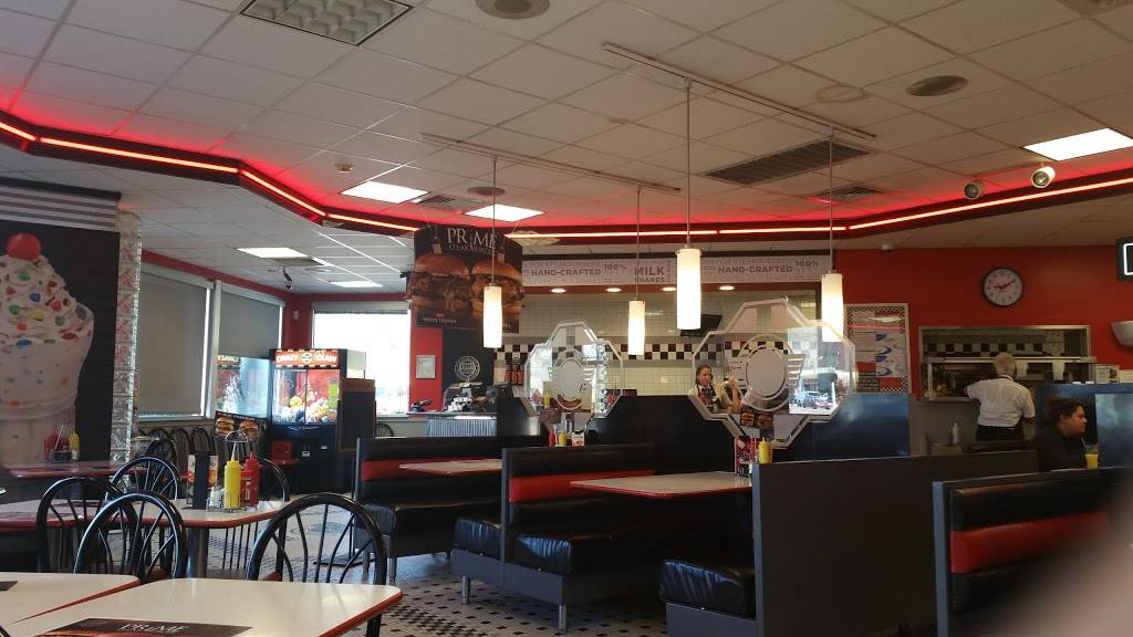 Steak n Shake | restaurant | 1250 W Walnut Avenue, Dalton, GA 30720, USA | 7062723300 OR +1 706-272-3300