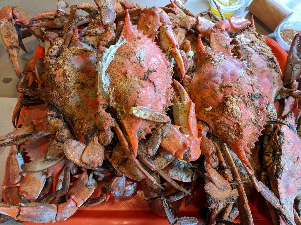 Fat Boys Crab Shack | restaurant | 1581 Defense Hwy, Gambrills, MD 21054, USA | 4107215252 OR +1 410-721-5252
