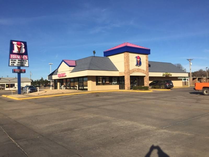 Braums Ice Cream & Burger Restaurant | restaurant | 1940 W Central Ave, El Dorado, KS 67042, USA | 3163217767 OR +1 316-321-7767