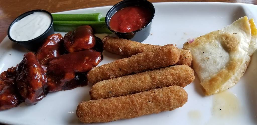 Applebees Grill + Bar | restaurant | 547 E State St, Athens, OH 45701, USA | 7405922606 OR +1 740-592-2606