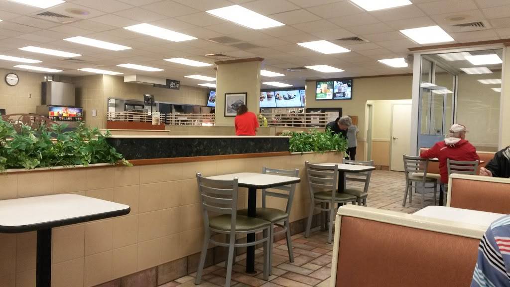 McDonalds | cafe | 860 W Eads Pkwy, Lawrenceburg, IN 47025, USA | 8125394324 OR +1 812-539-4324