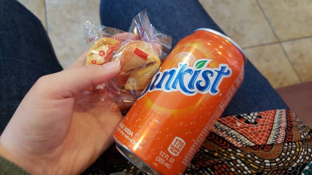 Win Hing | restaurant | 5017 Teasley Ln #163, Denton, TX 76210, USA | 9403820658 OR +1 940-382-0658