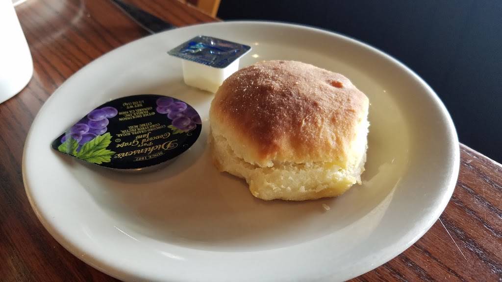 Cracker Barrel Old Country Store | restaurant | 1600 N 6th St, West Memphis, AR 72301, USA | 8707330469 OR +1 870-733-0469