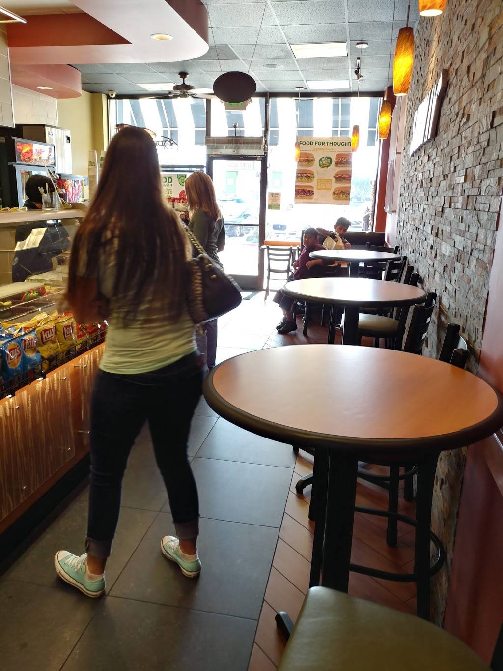 Subway Restaurants | restaurant | 19315 Victory Blvd, Reseda, CA 91335, USA | 8183422377 OR +1 818-342-2377