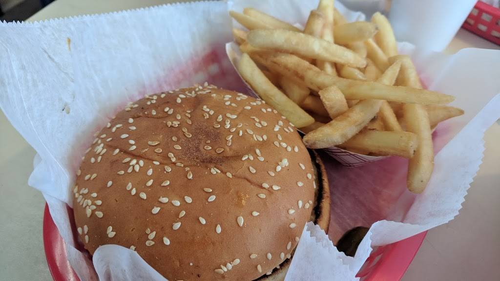 Mr Beefys | restaurant | 512 Northwest Hwy, Fox River Grove, IL 60021, USA | 8475164626 OR +1 847-516-4626