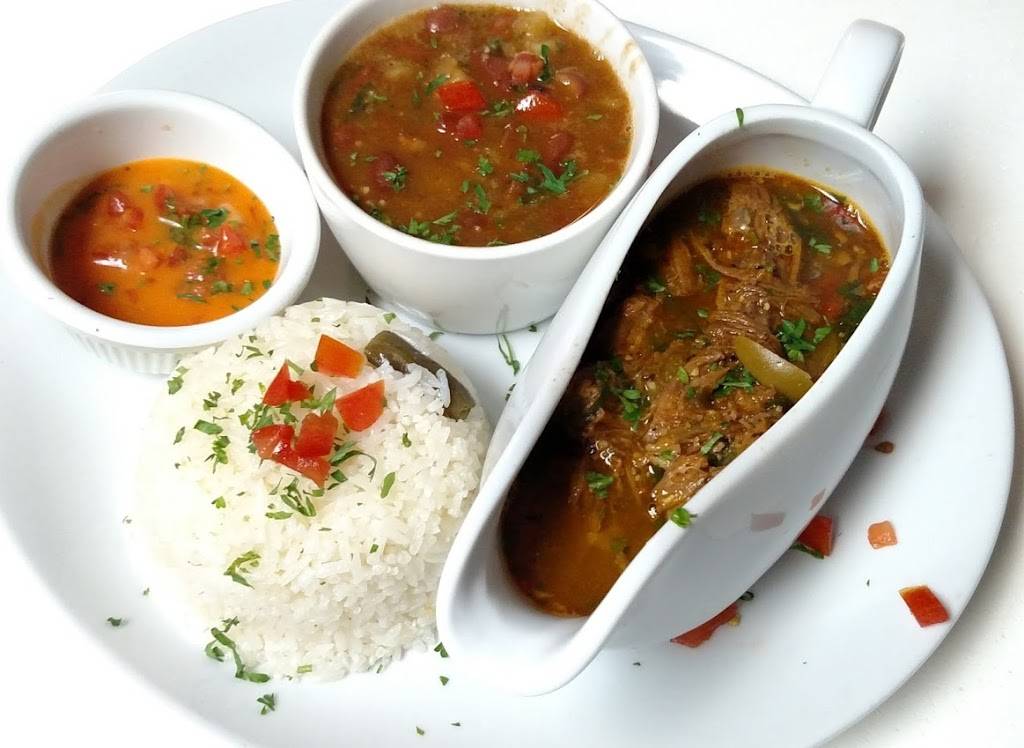 MiNas Bistro | restaurant | 4391 Colonial Blvd #104, Fort Myers, FL 33966, USA | 2392251139 OR +1 239-225-1139