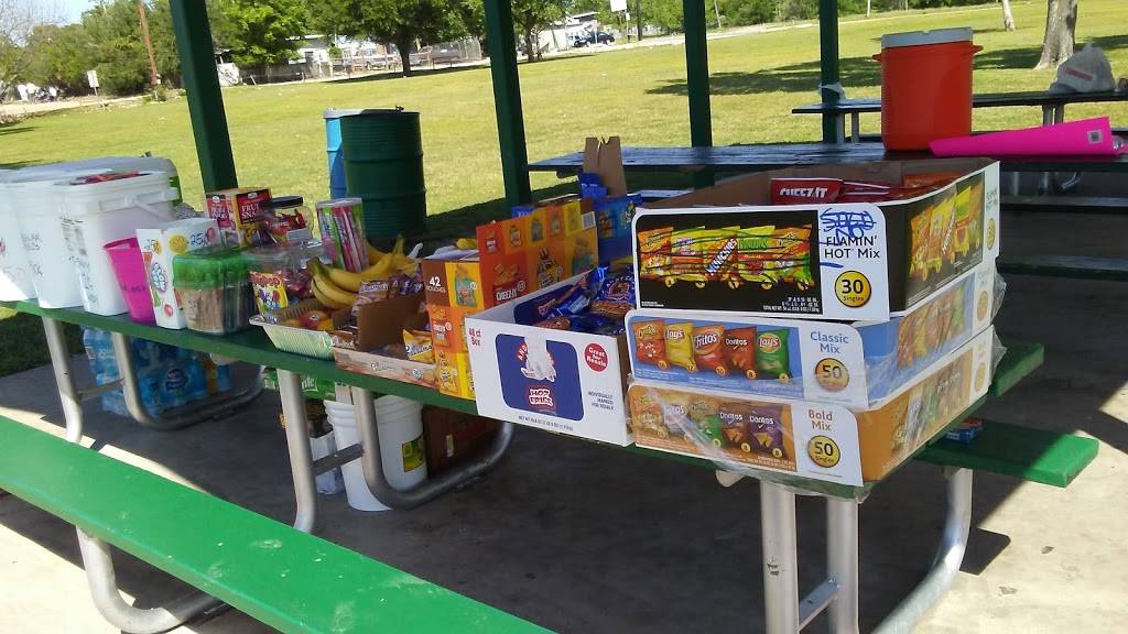 Williams Fried Chicken | restaurant | 4313 E Berry St, Fort Worth, TX 76105, USA | 8175345600 OR +1 817-534-5600