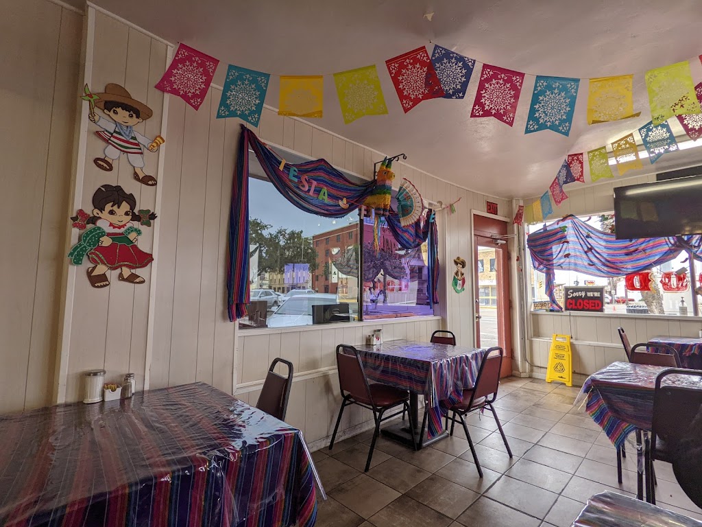 Los Cuates Restaurant & Taqueria | restaurant | 116 S A St, Harlingen, TX 78550, USA | 9564400554 OR +1 956-440-0554