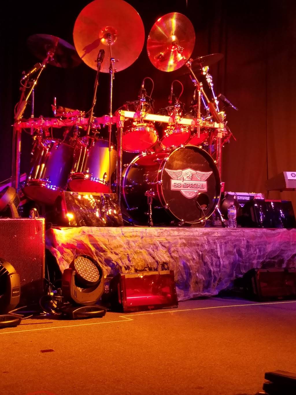 Fat City Bar and Grill | restaurant | 505 S Chestnut St, Champaign, IL 61820, USA | 2179540556 OR +1 217-954-0556