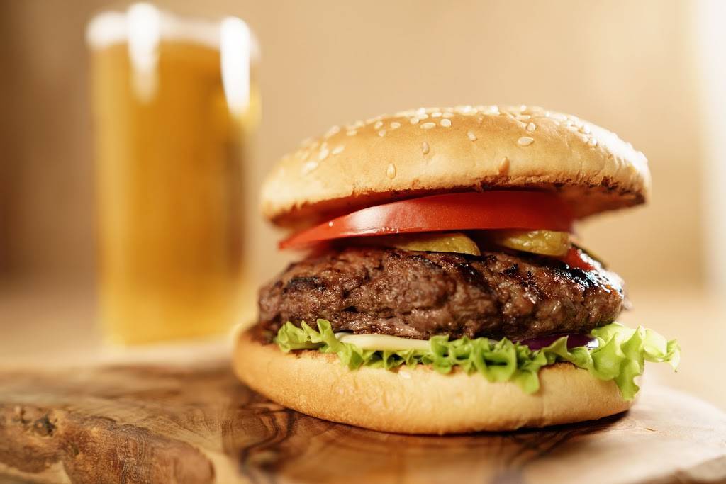 The Break Room Sports Bar & Grill | restaurant | 1123 Superior Ave, Tomah, WI 54660, USA | 6083722711 OR +1 608-372-2711