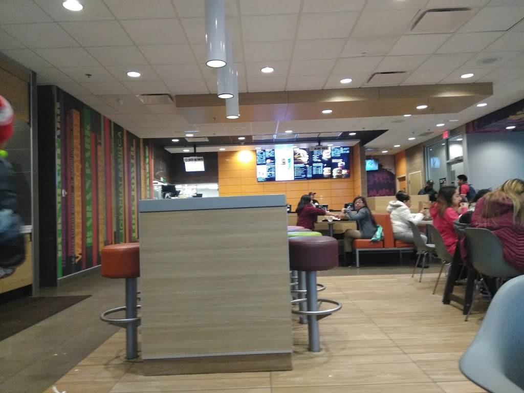 McDonalds | cafe | 1931 S 14th St, Milwaukee, WI 53204, USA | 4146459203 OR +1 414-645-9203