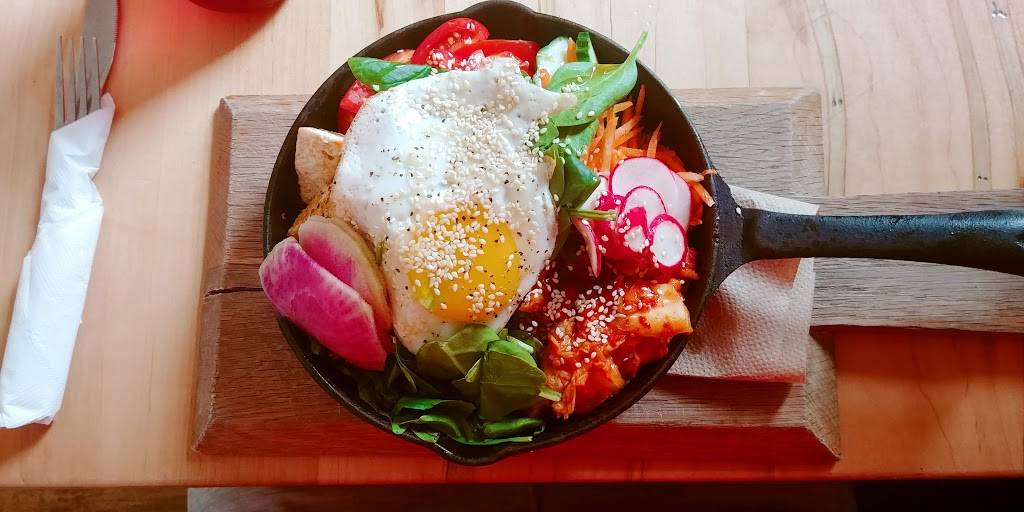 Two Dishes Cookshop | restaurant | 261 Charlotte St, Peterborough, ON K9J 2V4, Canada | 7057752650 OR +1 705-775-2650