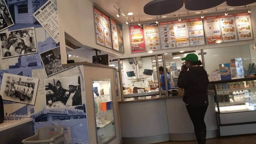 White Castle | restaurant | 1550 E 79th St, Chicago, IL 60619, USA | 7737682453 OR +1 773-768-2453