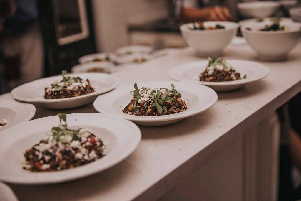 Au Tournant | restaurant | 1752 Rue Notre-Dame Ouest, Montréal, QC H3J 1M3, Canada | 5149336663 OR +1 514-933-6663